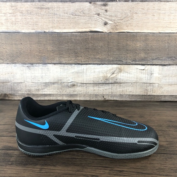 NWOT Nike Phantom GT Academy Indoor Soccer Cleats Boys Youth Size 2 - Picture 5 of 9